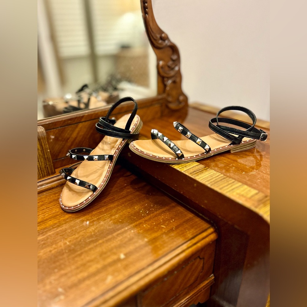Black Strappy Gladiator Sandal with silver spikes Adjustable Straps Madden Girl
